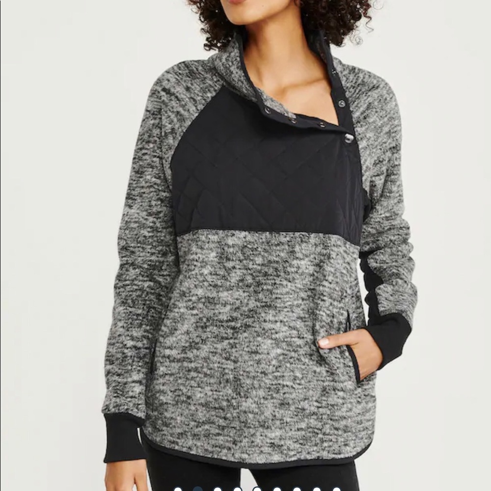 Abercrombie & Fitch Gray and Black Women's Top